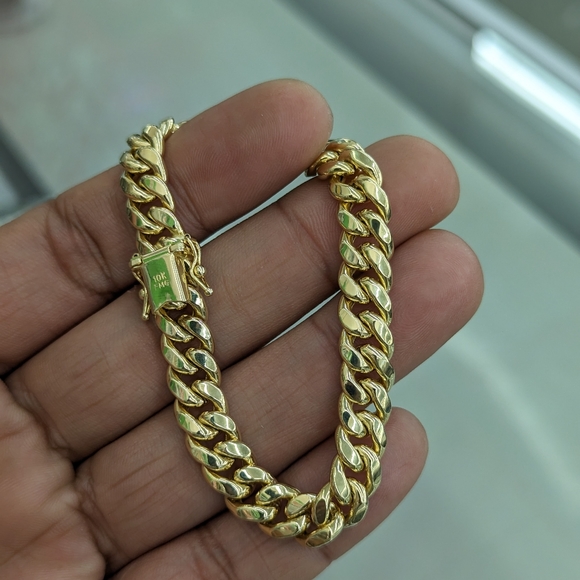 10kt Real Gold Miami Cuban Style bracelet 8.8mm 7.25 inches